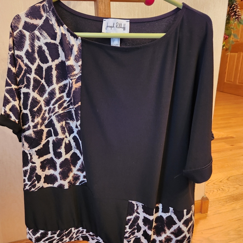 Joseph Ribkoff top, size 14, black patterned
